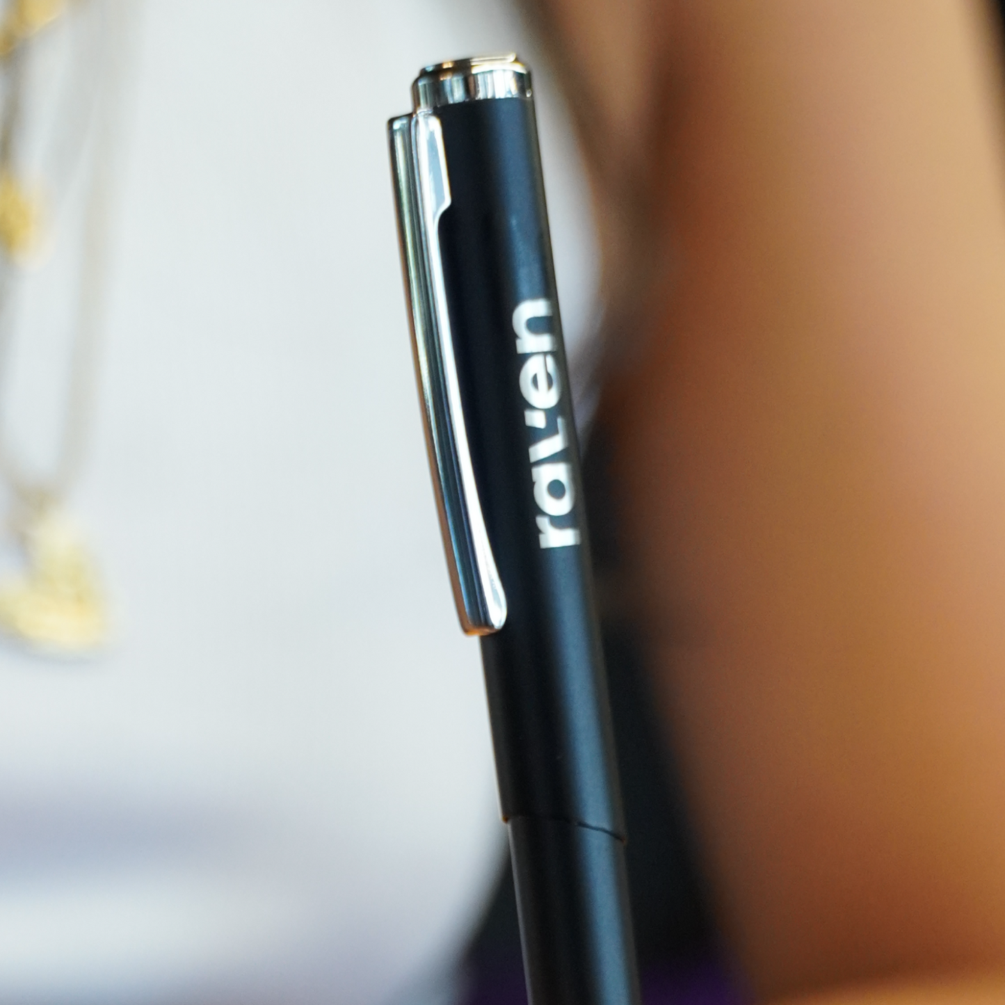 Bolígrafo “Own the disruption”